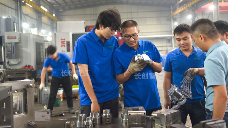 汽车模具批发市场：如何甄别优质供应商**